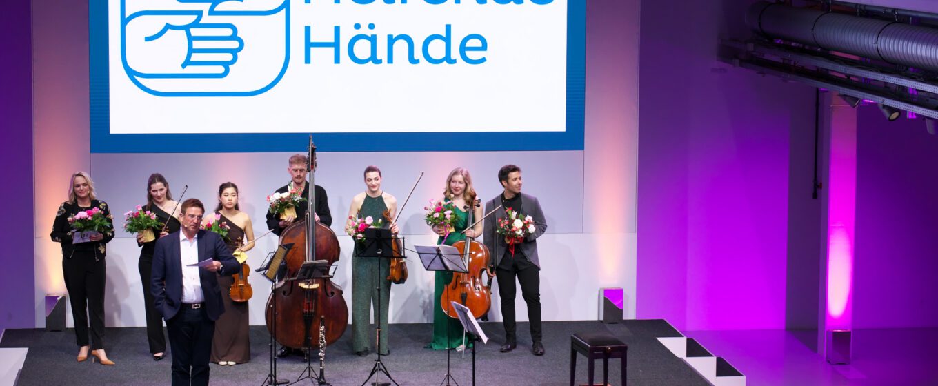 Klassik meets Classic 2023: Benefizkonzert mit dem Ensemble "Eggenfelden klassik", organisiert von der BMW Group e.V. zugunsten von Helfende Hände e.V.