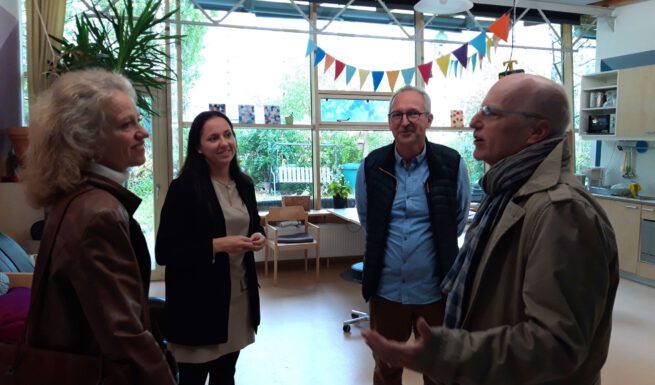Beim Besuch der Universität der Bundeswehr München bei Helfende Hände fand ein bereichernder Austausch statt. (Foto: Helfende Hände)