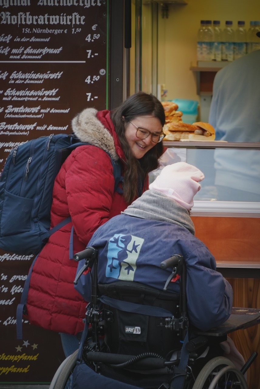 Microsoft übernimmt Soziale Verantwortung: Im Rahmen eines Social Days luden die Mitarbeitenden zum Münchner Christkindlmarkt ein. (Foto: Nadine Wirsching)